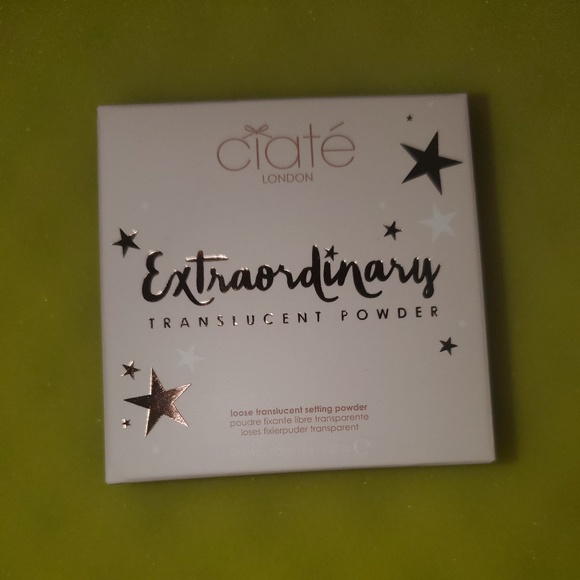 Ciate Extraordinary Translucent Powder - Picture 2 of 3